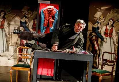 Jerzy Radziwiłowicz (Graf) w UŁANACH Jarosława Marka Rymkiewicza w reż. Piotra Cieplaka. Fot. Krzysztof Bieliński